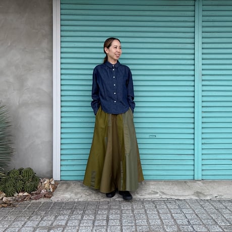 【Back Gather Denim Shirt】