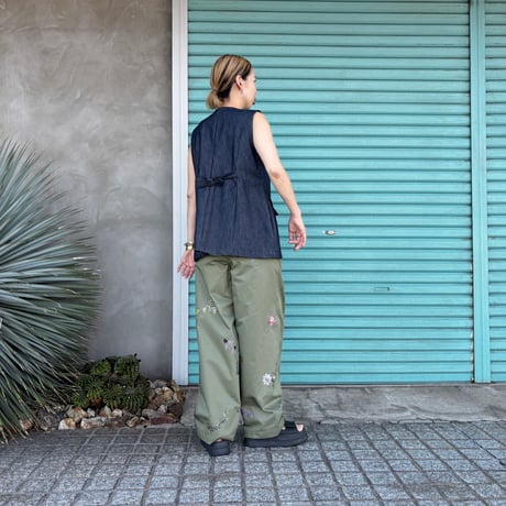 【Curved Chino Pants / Botanical Garden】