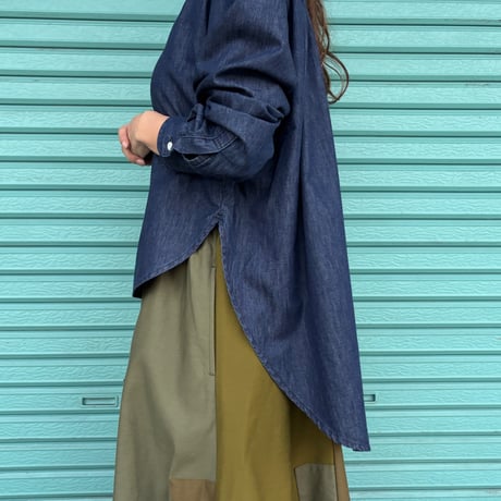 【Back Gather Denim Shirt】