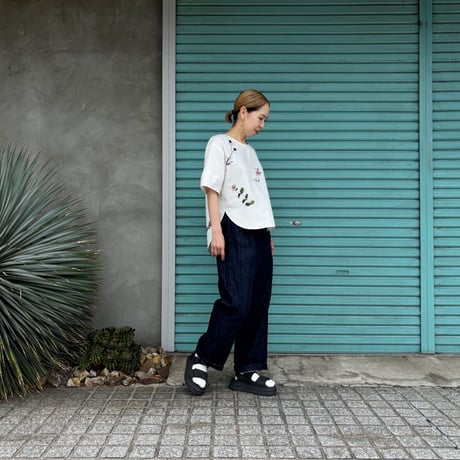 【Botanical Garden Denim / T-Blouse】  White / Indigo