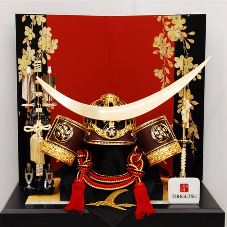 東月謹製　着用　赤印伝伊達兜　金彩桜収納飾り　【WEB限定】2570050