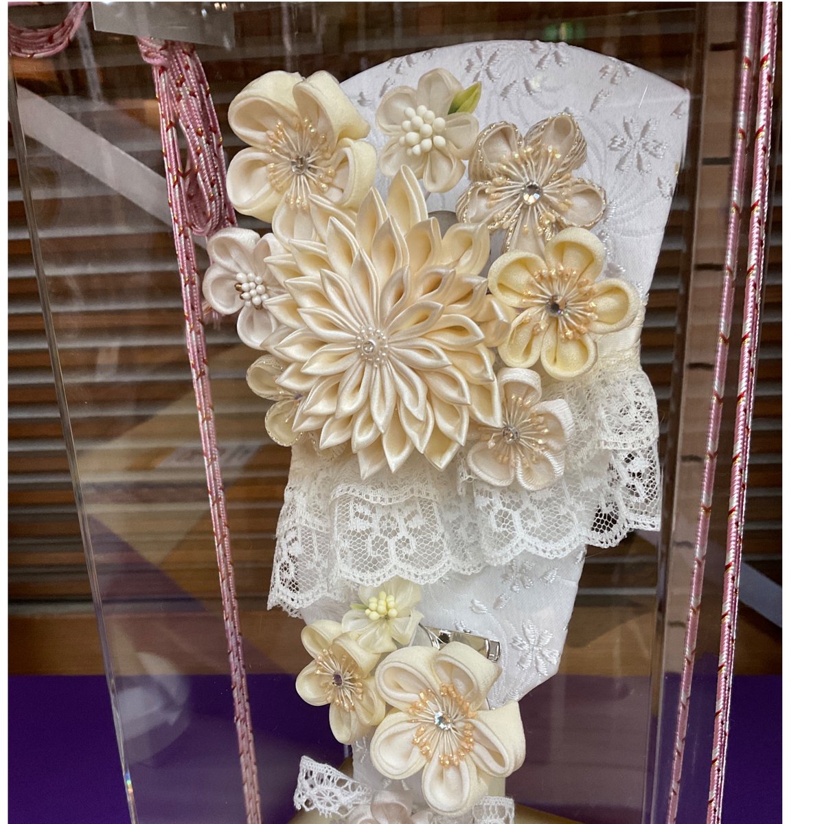 東京久月 つまみ細工羽子板・アクリルケース・間口約17×奥行約14×