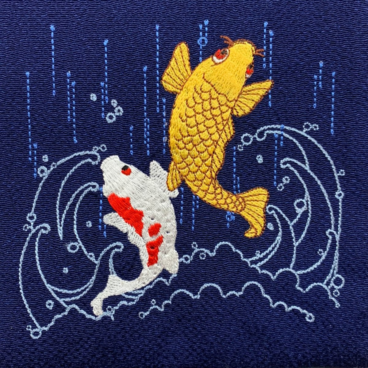 名前旗 縮緬 鯉 紺 特中 金刺繍 高さ57㎝ | 人形の東月｜公式