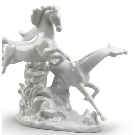 駆ける馬　(White)