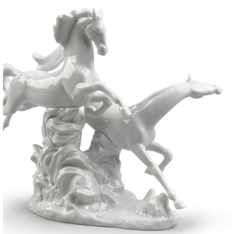 駆ける馬 (White) | 人形の東月|公式オンラインショップ 駆ける馬 (White) | 人形の東月|公式オンラインショップ