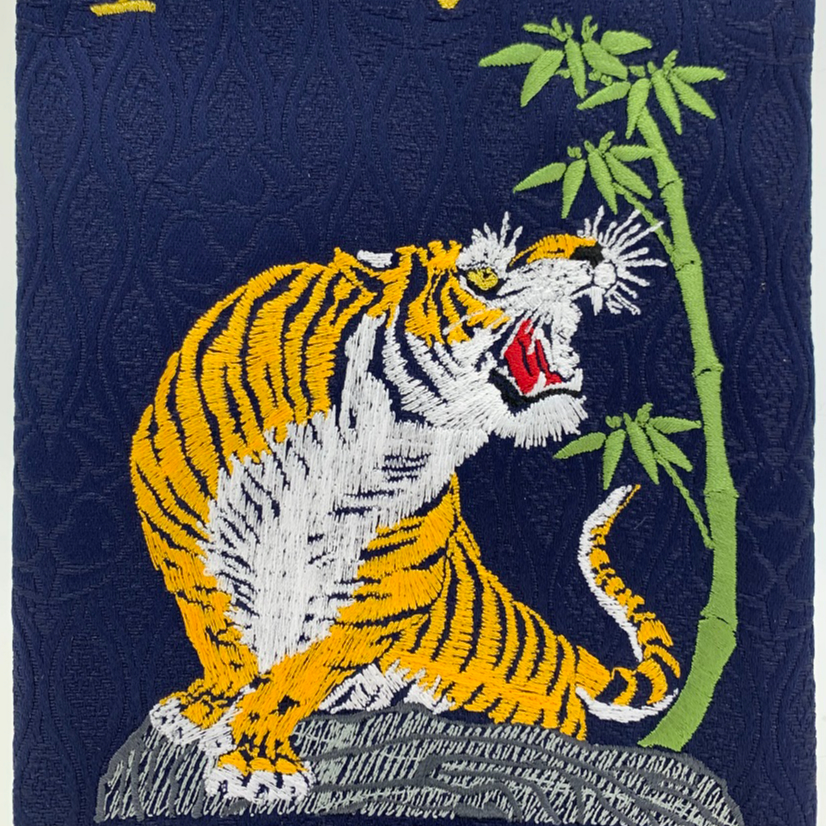 名前旗 緑龍と竹虎 特中 紺 金刺繍 高さ46㎝ | 人形の東月｜公式