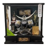 上杉謙信公　兜ケース飾り　間口28.5㎝　【WEB限定価格】50480059