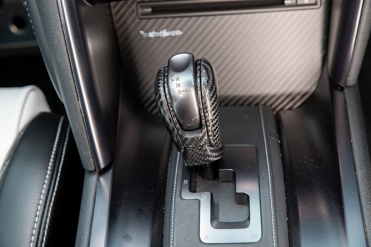 GT-R(R35)純正リアルカーボンシフトノブ | Good Gun Online Store