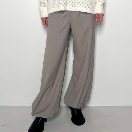 CHIGNON ノーカラーブラックラインベストとラインパンツのセットアップ CHIGNON ノーカラーブラックラインベストとラインパンツの