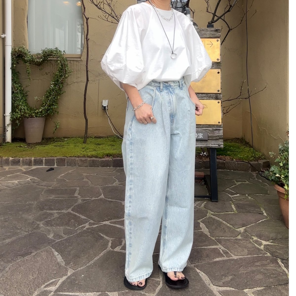 再入荷‼️Dignite Collier 】タックワイドパンツ | champ de la - パンツ 