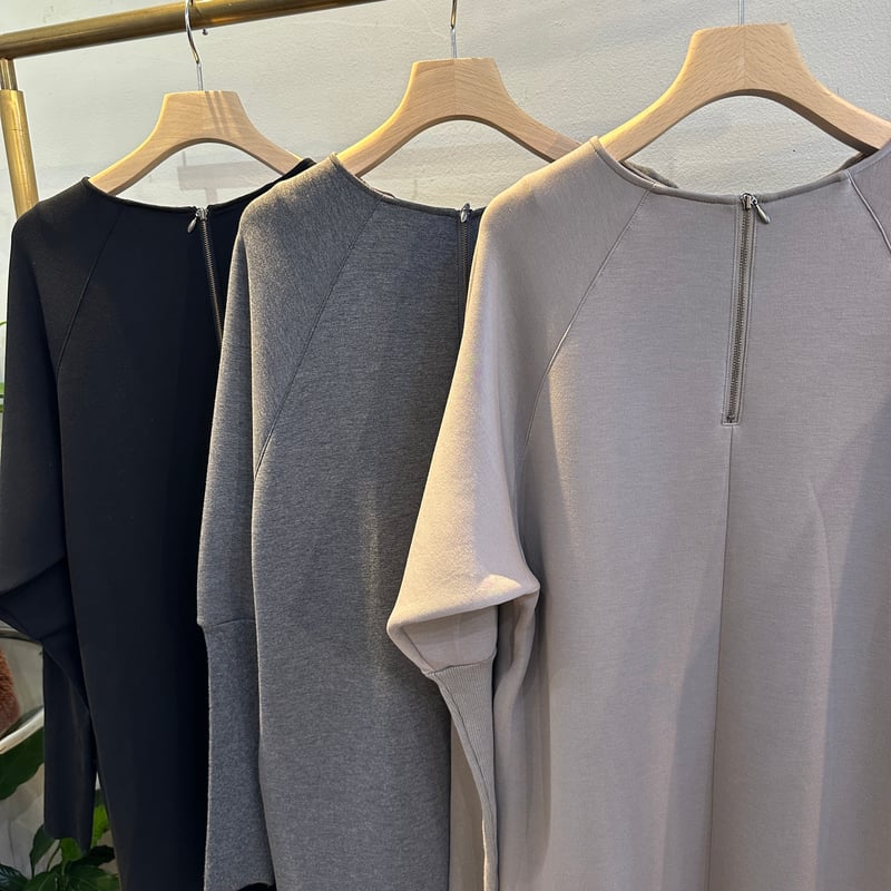 Cloche ロング袖リブワンピース