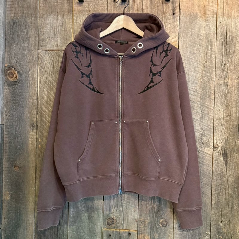 全3色】トライバル刺繍ZIPパーカー 230314 | VARG Giraffe larch 全3色】トライバル刺繍ZIPパーカー 230314 | VARG Giraffe larch
