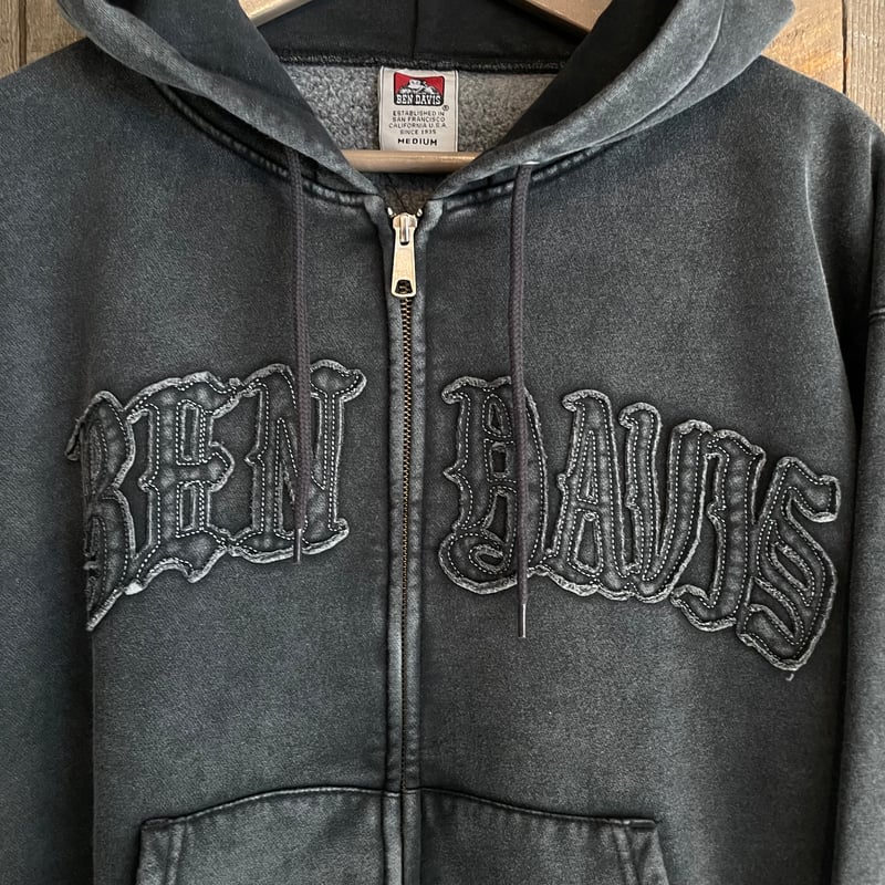 全2色】 BEN LETTERS ZIPパーカー 25780041 | VARG