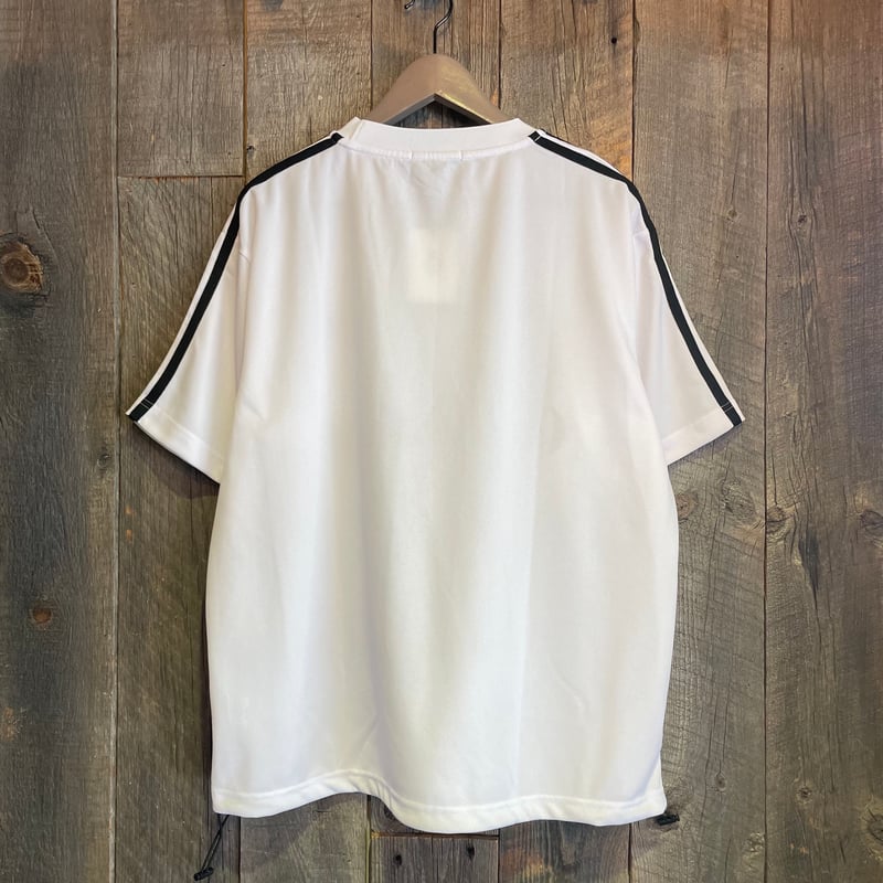 全2色】サッカーデザインTシャツ 295995 | VARG Giraffe larch 全2色】サッカーデザインTシャツ 295995 | VARG Giraffe larch