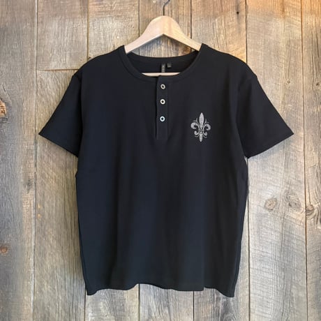 【全2色】ラインストーンテレコヘンリーネックTシャツ　235583