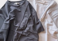 【全3色】梨地ピンタックTシャツ　235576