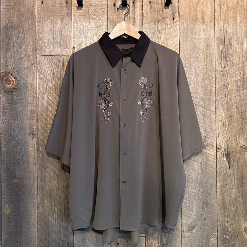 全3色】 薔薇刺繍ドルマン半袖シャツ 33703601 | VARG Giraffe