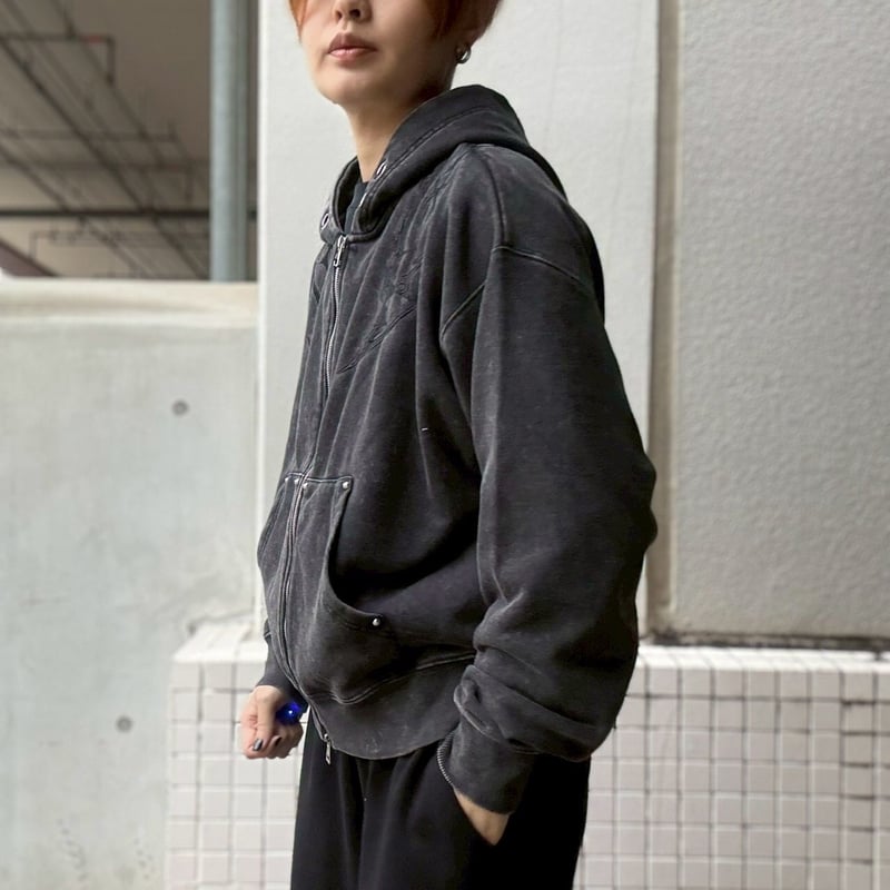 全3色】トライバル刺繍ZIPパーカー 230314 | VARG Giraffe larch