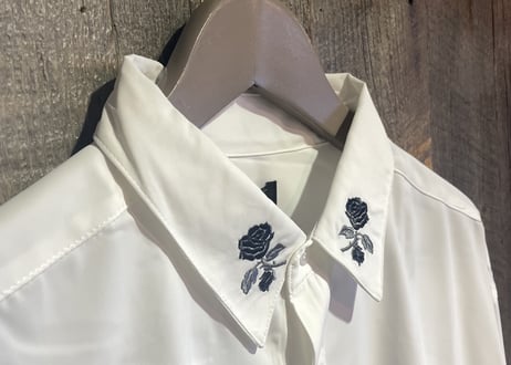 【全4色】 エリソデ薔薇刺繍長袖エステルシャツ　　032703602