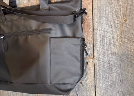 【全2色】隠しZIPナイロントートBAG（10ポケット）　　CMK20-0766
