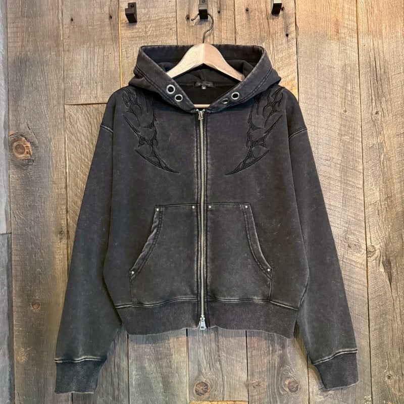 全3色】トライバル刺繍ZIPパーカー 230314 | VARG Giraffe larch