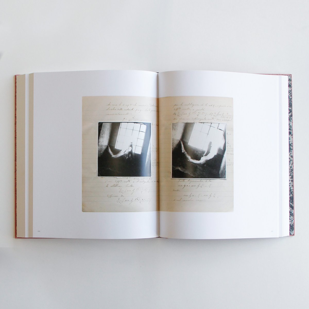 洋書 Francesca Woodman THE ARTIST'S BOOKS｜Francesca Woodman | button