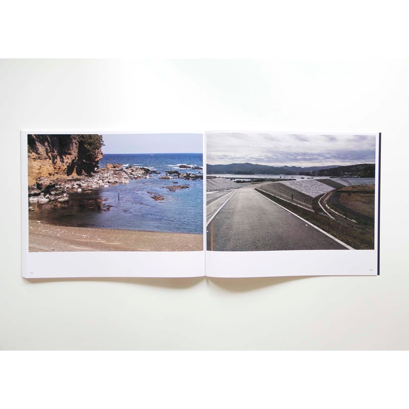 浦部裕紀『空き地は海に背を向けている』（サイン入り