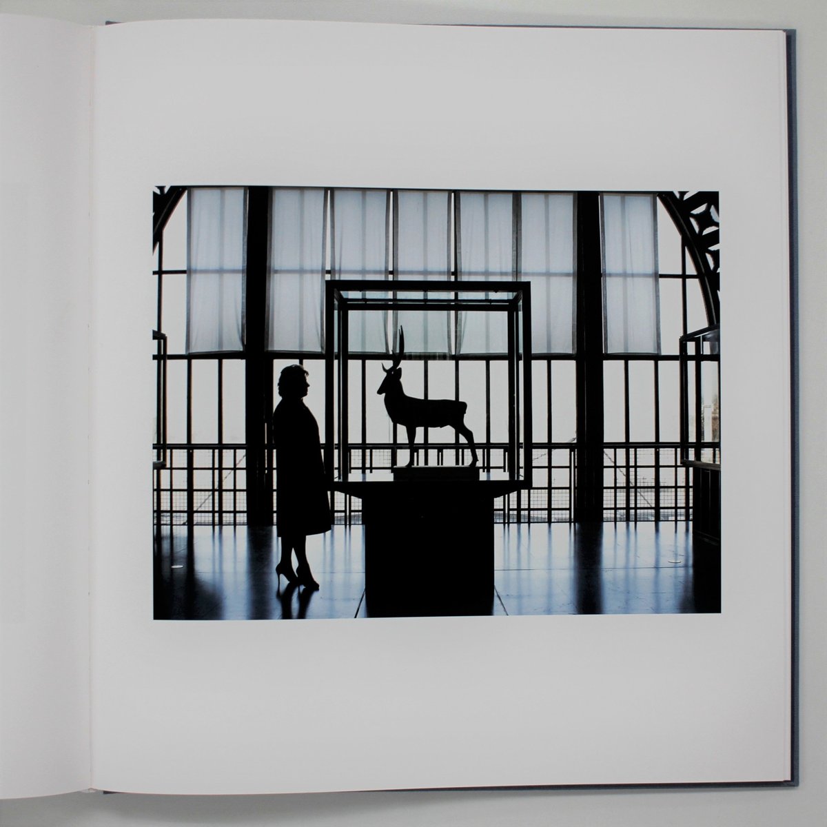Hannah Starkey『PHOTOGRAPHS 1997-2017』 | Fugensh