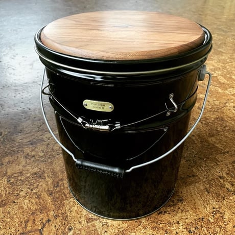 PAILCAN WOOD TABLE 2.0