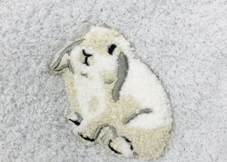 サンプル　マシュマロラビットカラー　刺繍ヘアバンド