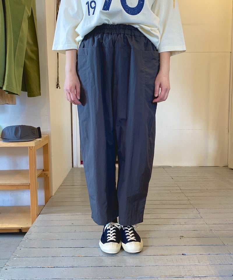 ata（レディース） / pants 1. ナイロン コクーンパンツ