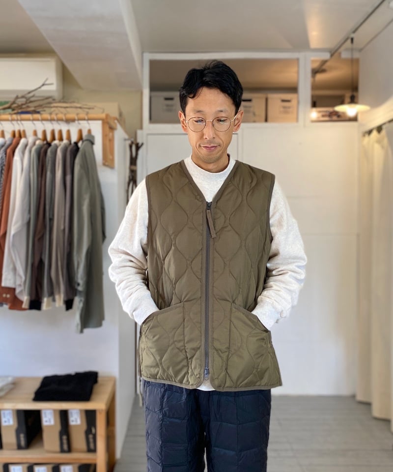 TAION(メンズ)/ ミリタリー Vネックジップ ダウンベスト(TAION TAION(メンズ)/ ミリタリー Vネックジップ ダウンベスト(TAION
