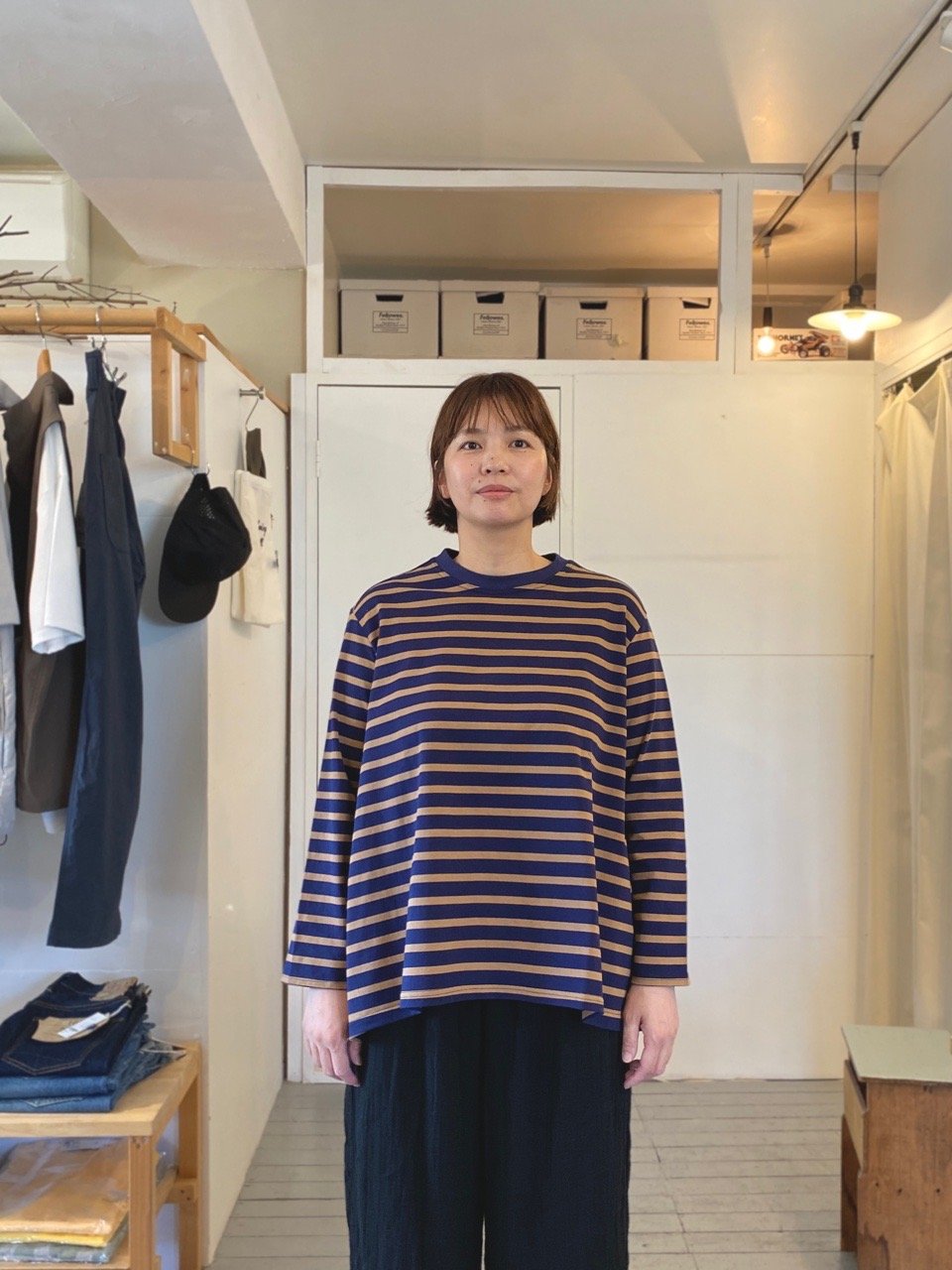 SARO 購入 極美品 マイヨ ボーダー フレアー Tシャツ サイズ1 カフェ SARO 購入 極美品 マイヨ ボーダー フレアー Tシャツ サイズ1 カフェ