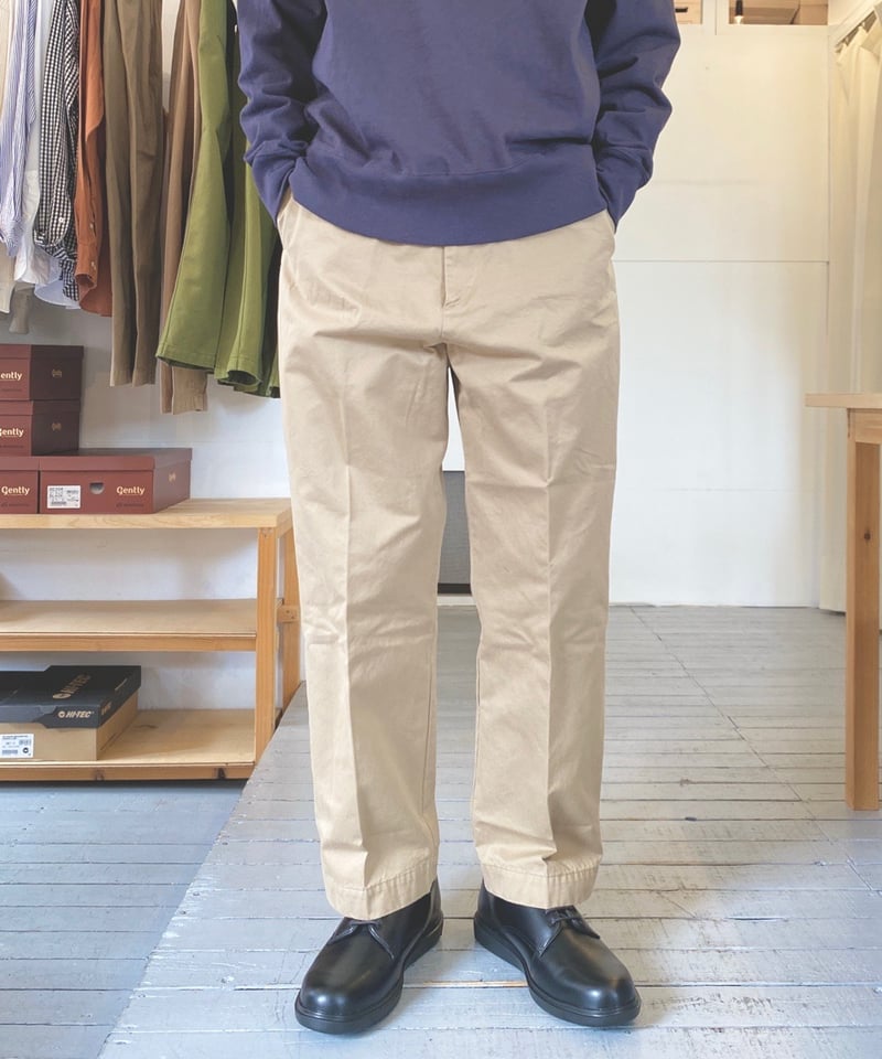 HATSKI（ユニセックス） / TAPERED CHINO TROUSERS テーパード