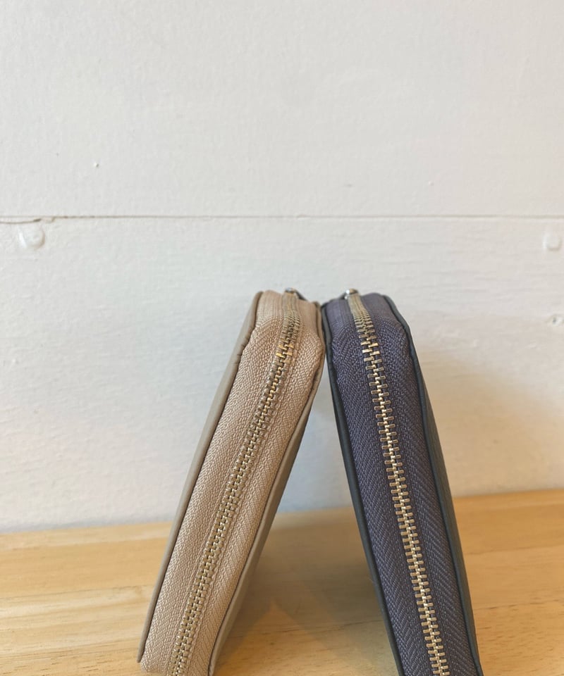 ERA. イーラ / EO SHRINK ROUND PALM WALLET 折り畳み財布
