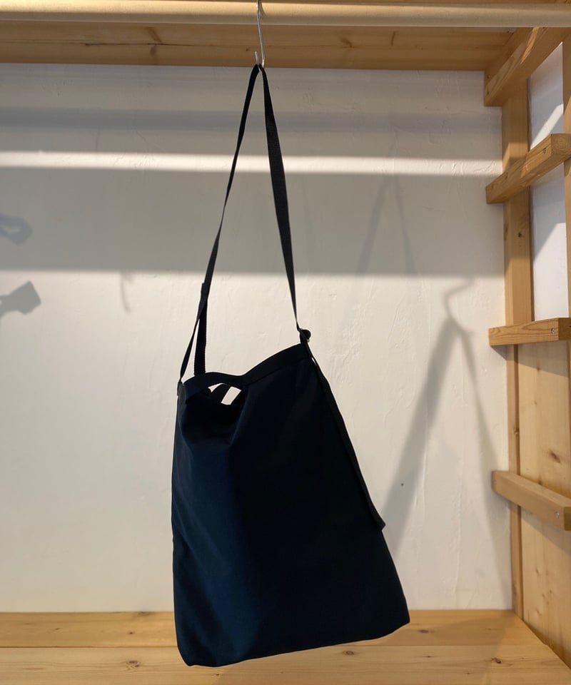 ERA. イーラ / SMALL FLAT BAG 【ブラック】 | GRAFICA LIV