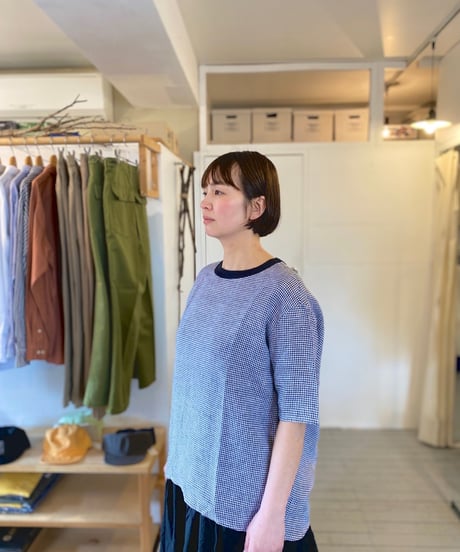 maillot （レディース）  / G/S linen back tuck S/S TEE 【ブラックギンガム】