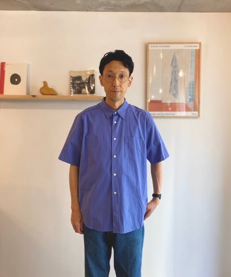 MANUAL ALPHABET マニュアルアルファベット（ユニセックス）/ WASHER BROAD LOOSE FIT R/C S/S SHT 【ブルー】