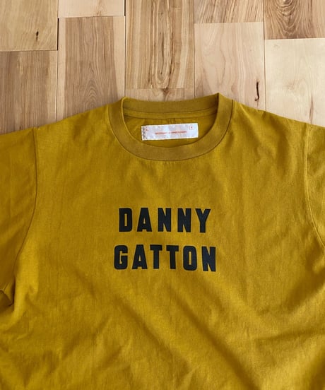 NECESSARY OR UNNECESSARY (NOUN) ナウン  /　DANNY GATTON T 【ゴールド】