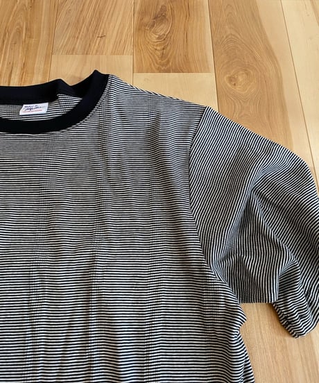 Miller ミラー（ユニセックス）/ Panel-rib Casual fit Tee 【ブラック×ホワイト3】