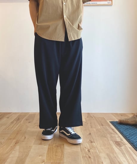 MANUAL ALPHABET マニュアルアルファベット（ユニセックス）/ SMOOTH JERSEY WIDE TRUCK PANTS スムースジャージートラックワイドパンツ【ブラック】