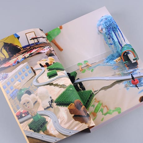 ＜サイン本＞ 片岡メリヤス "KATAOKA MERIYASU 2011-2018"