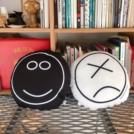 Masanao Hirayama - Smile Cussion / White