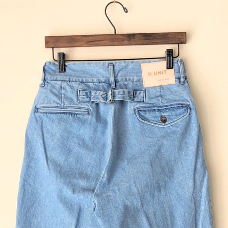 《 Unisex 》H.UNIT / Denim two tuck trousers ( Light Indigo )