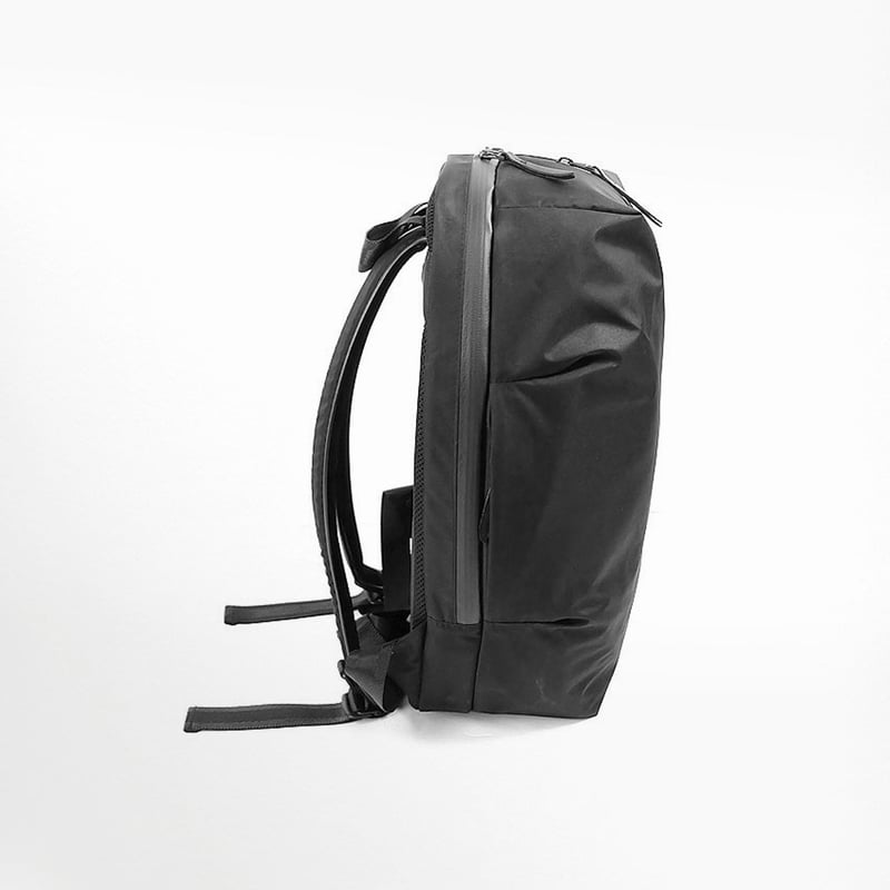 【新品】 LR by LIVERAL 【Egg pack (S)】バッグパック LIVERAL(リベラル) 【Egg pack (S)】バッグパック［L1101