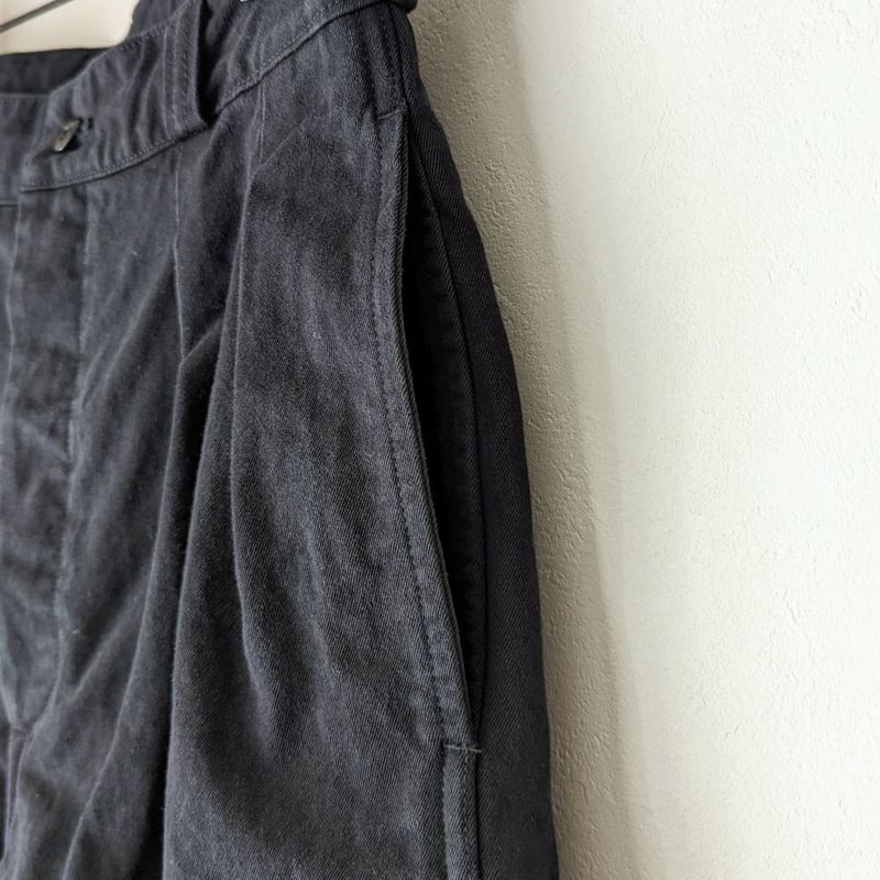 Men's 》HATSKI / 2Tuck Easy Chino Shorts ( BLA