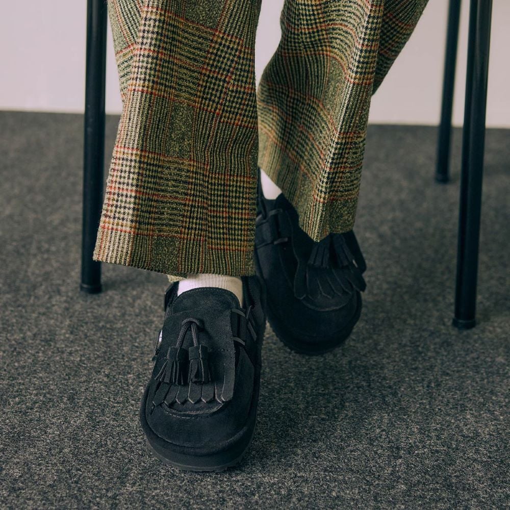 UNISEX 》 SHAKA / MOC MULE TASSEL SUEDE ( BLAC