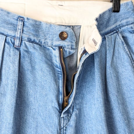 《 Unisex 》H.UNIT / Denim two tuck trousers ( Light Indigo )