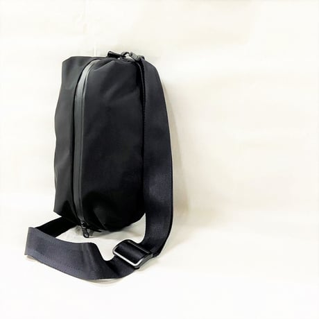 《 UNISEX 》 LR by LIVERAL / UDUKA