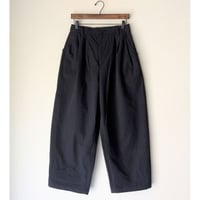 《 WOMEN 》 MANON / HEMP THREE TUCK WIDE PANTS ( BLACK )